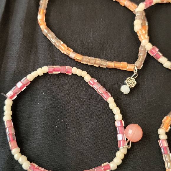 Handmade Glass Bead Set of 4 Stretch Bracelets - Picture 6 of 6